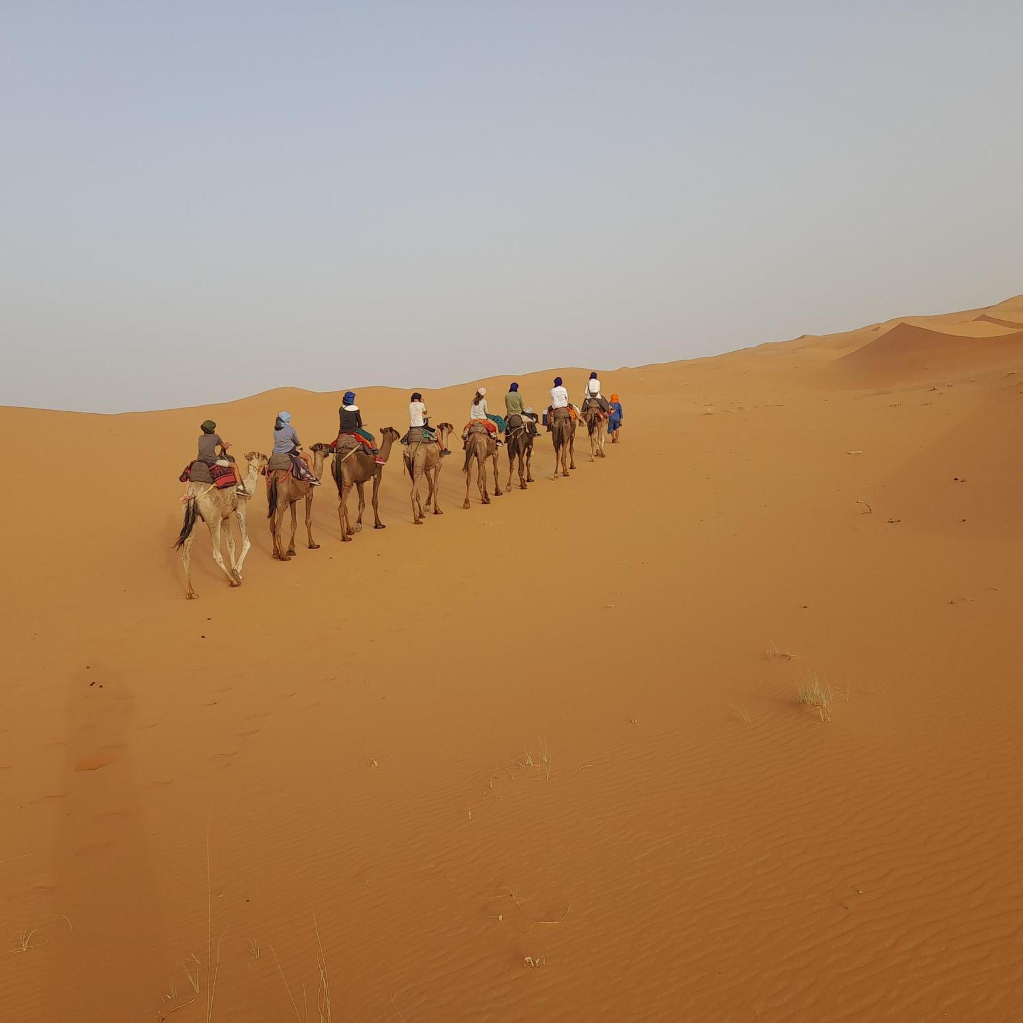 Erg Chebbi Starlight Camp Hotel เมอร์ซูกา ห้อง รูปภาพ